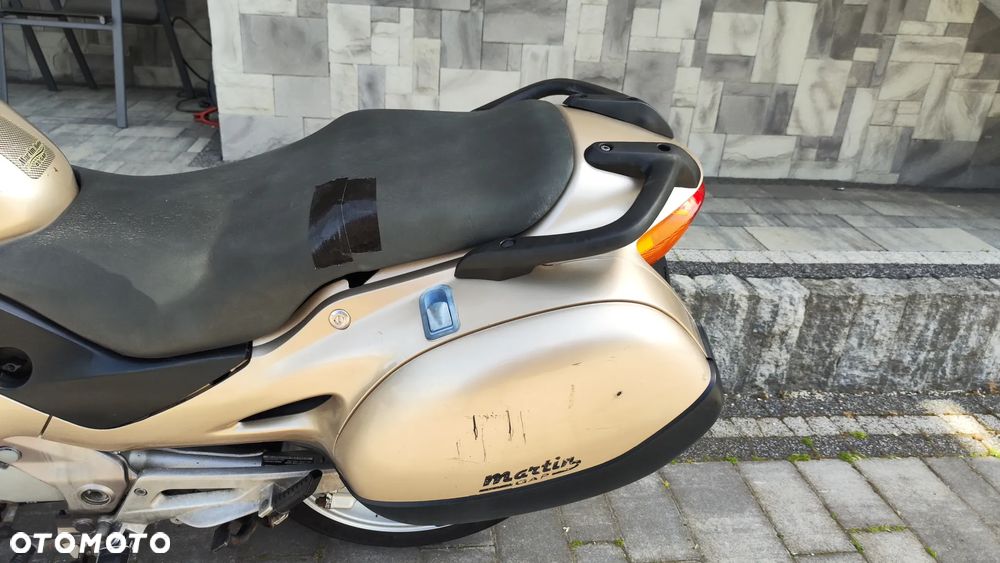 Honda NT - 18