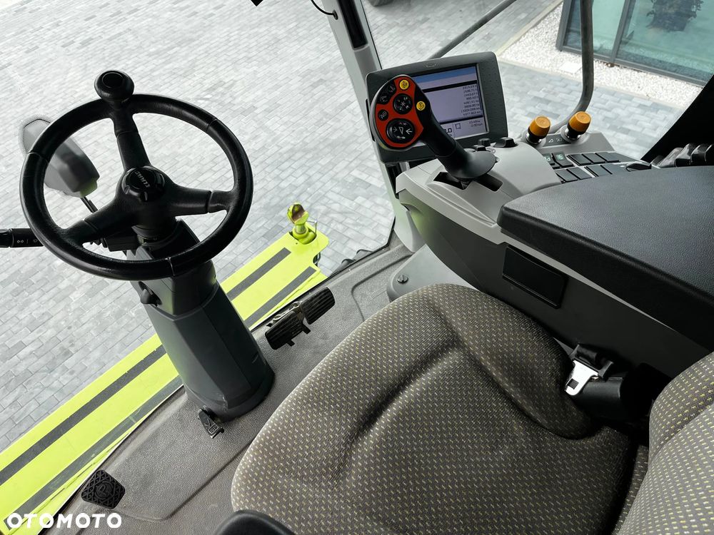 Claas TUCANO 440 APS - 13