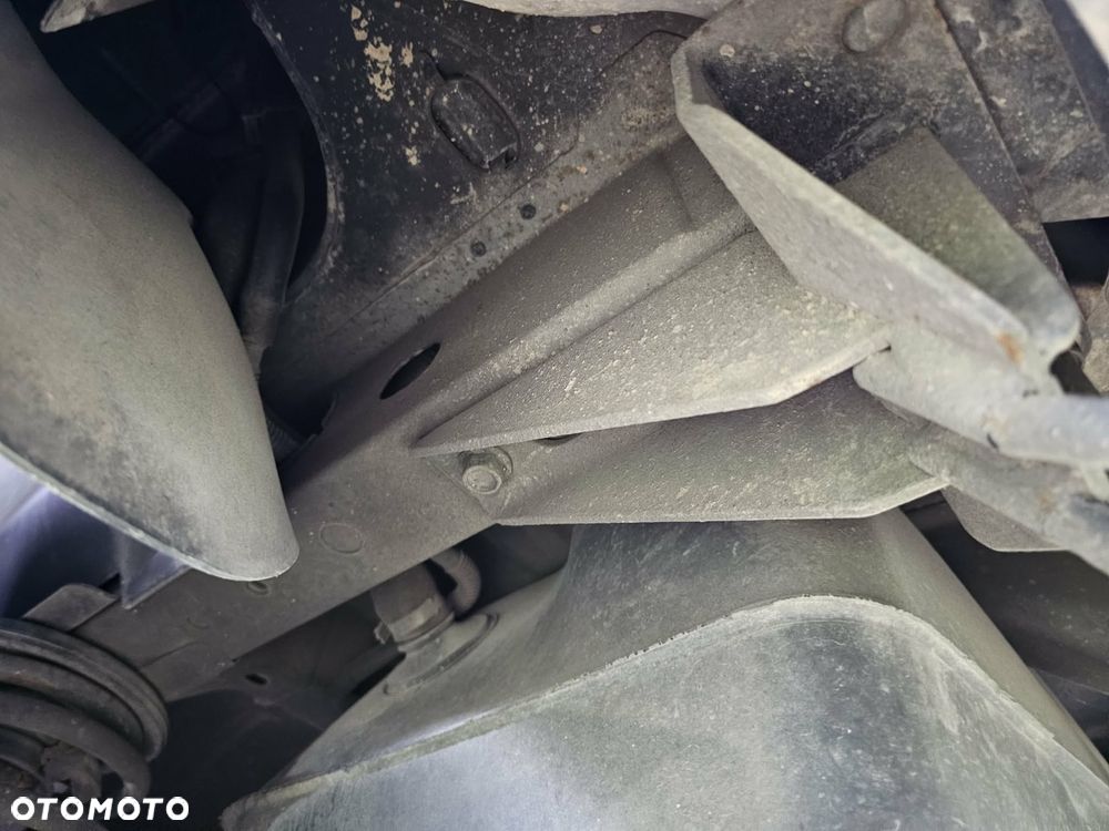 Jeep Cherokee 2.8L CRD Limited - 16