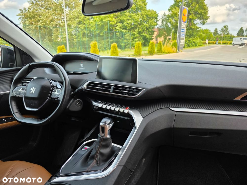 Peugeot 3008 - 24