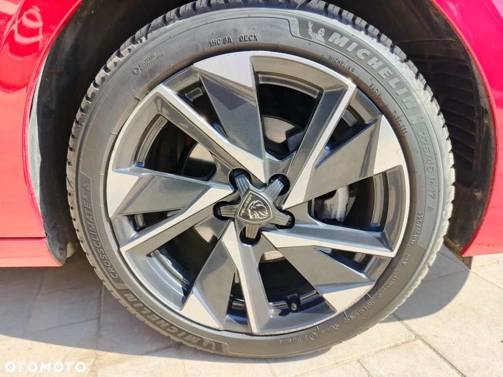 Peugeot 308 1.2 PureTech Allure Pack S&S - 25