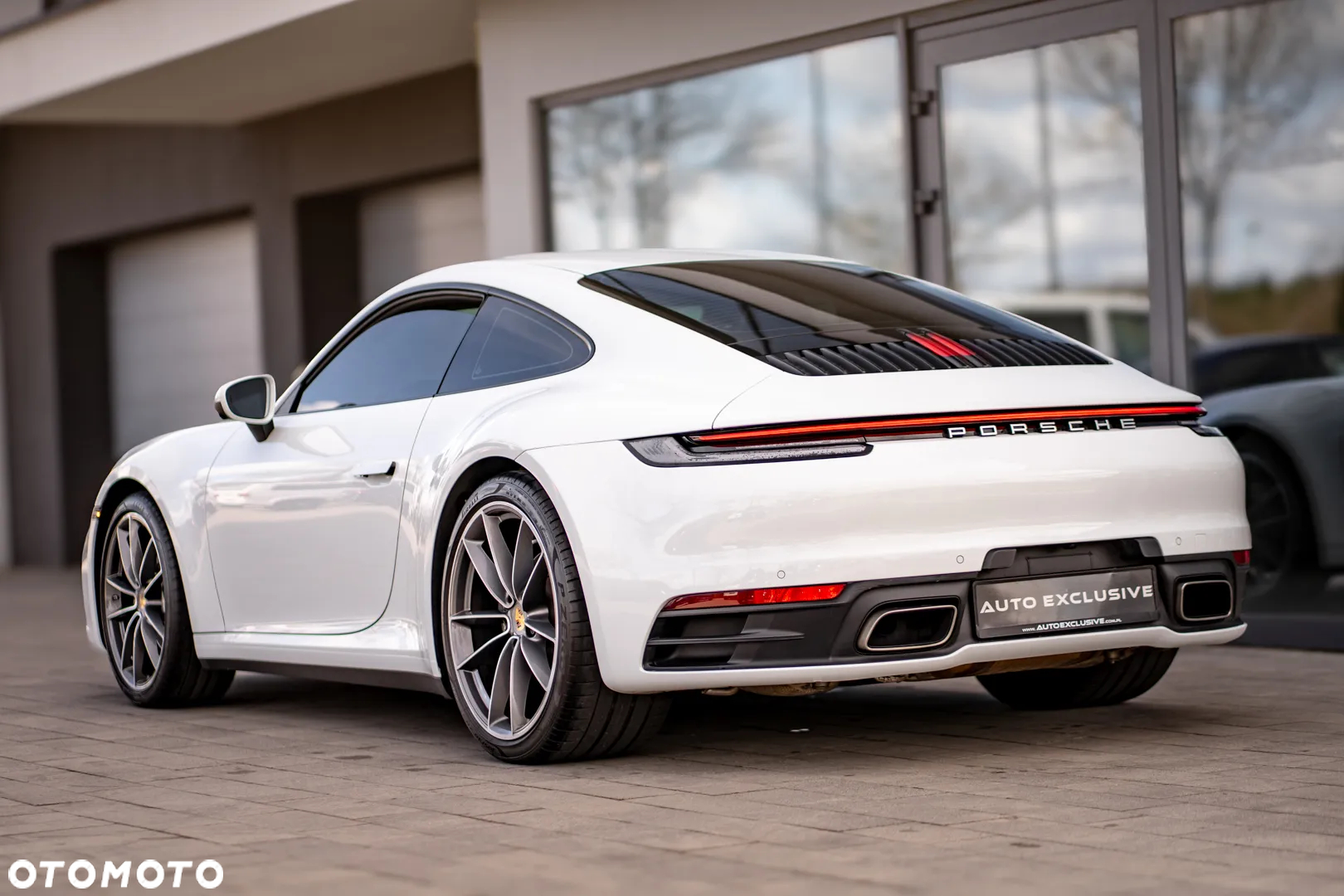 Porsche 911 Carrera - 20