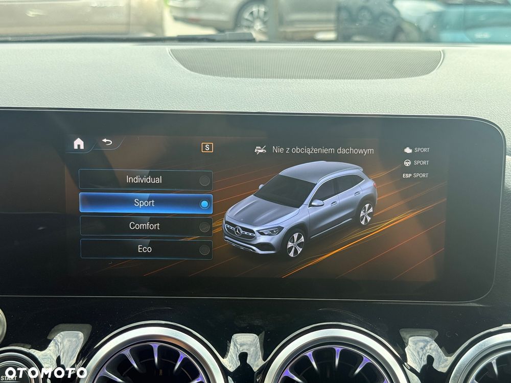 Mercedes-Benz GLA 200 d 8G-DCT AMG Line - 39