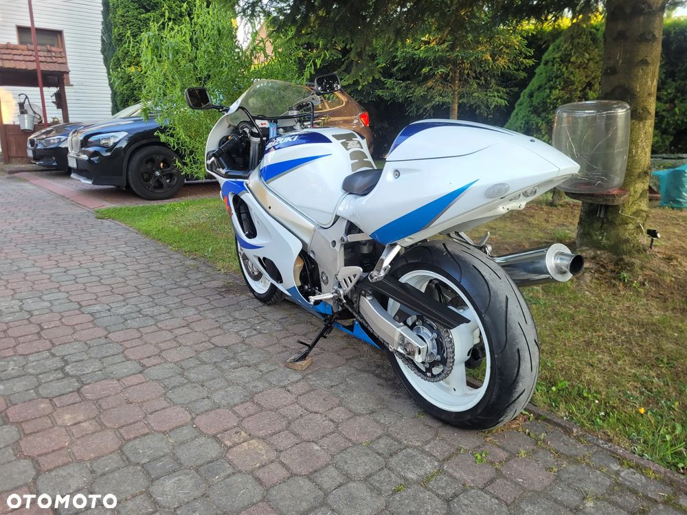 Suzuki GSX-R - 23