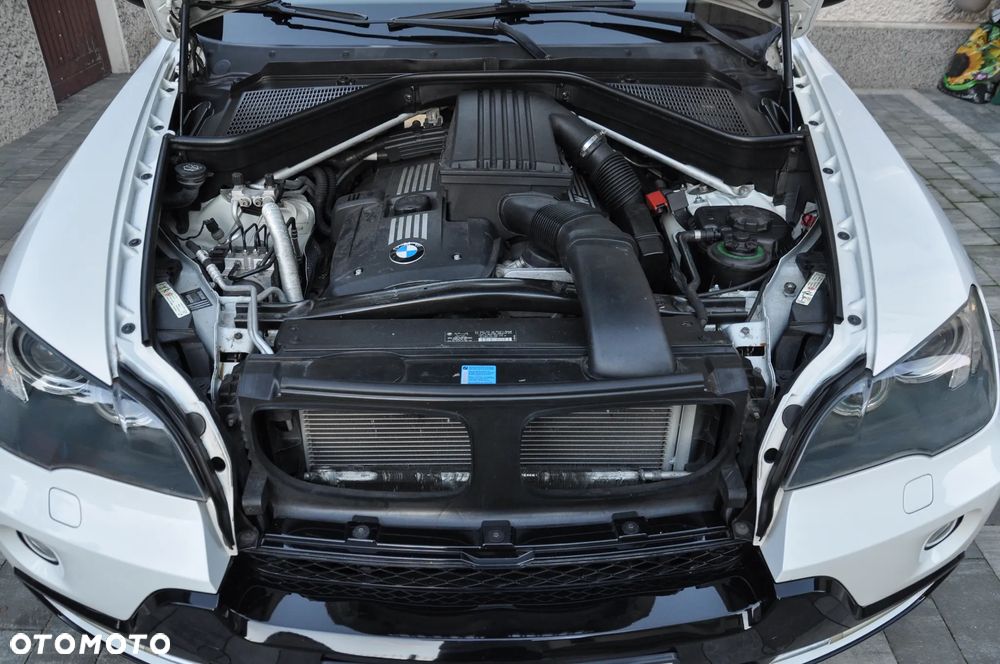 BMW X5 3.0si - 38