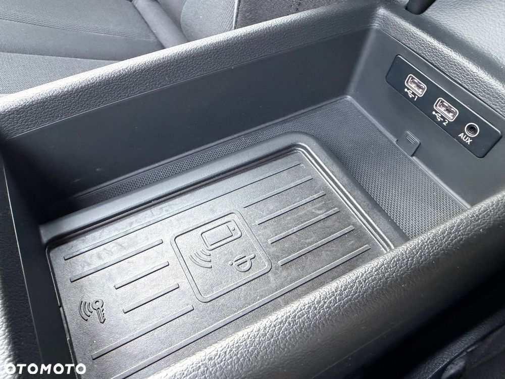 Audi A4 Avant 2.0 TDI S tronic quattro sport - 26