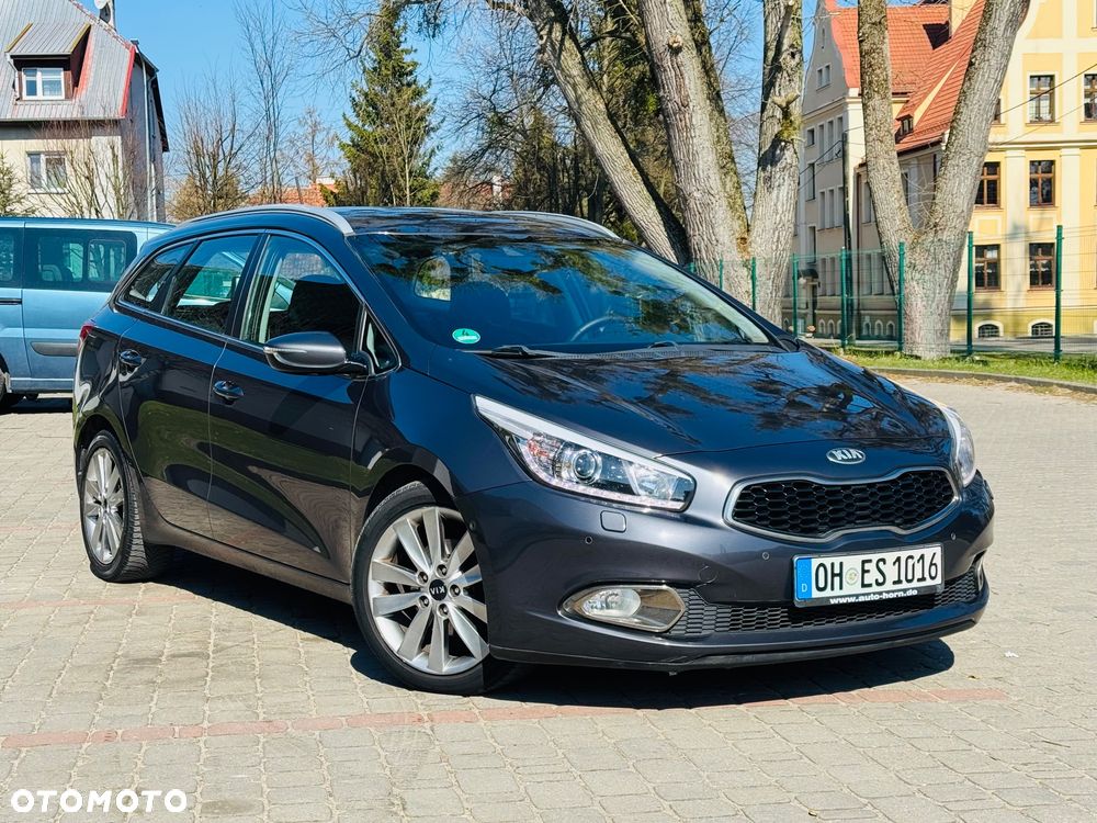 Kia Ceed 1.6 CRDi 128 ISG Platinum Edition - 2