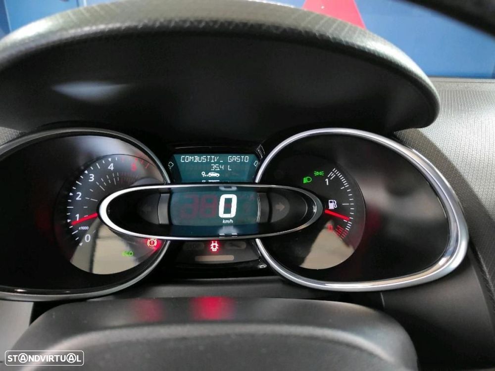 Renault Clio Sport Tourer 1.5 dCi GT Line - 4