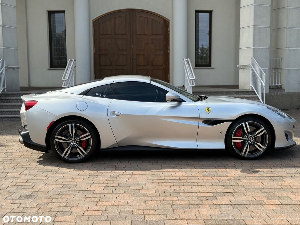 Ferrari Portofino - 13