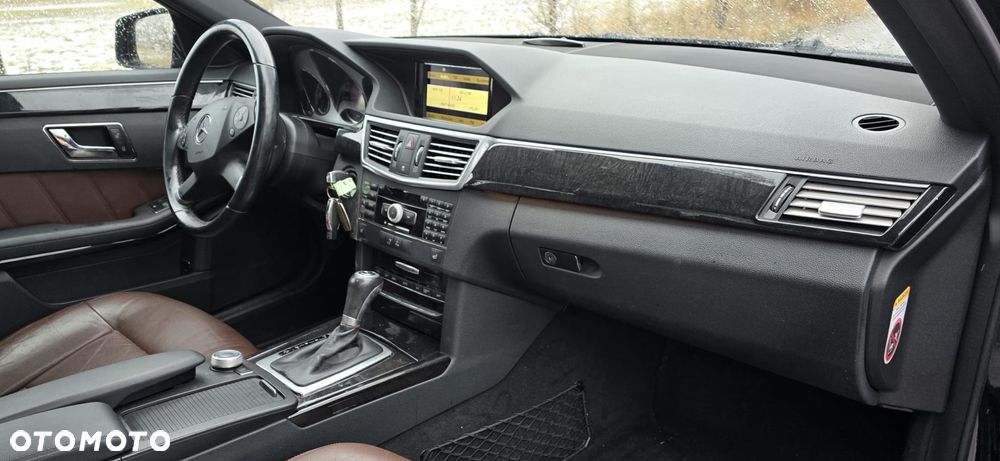 Mercedes-Benz Klasa E 220 CDI Automatik Avantgarde DPF - 9