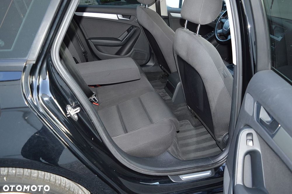Audi A4 Avant 2.0 TDI DPF multitronic Attraction - 24
