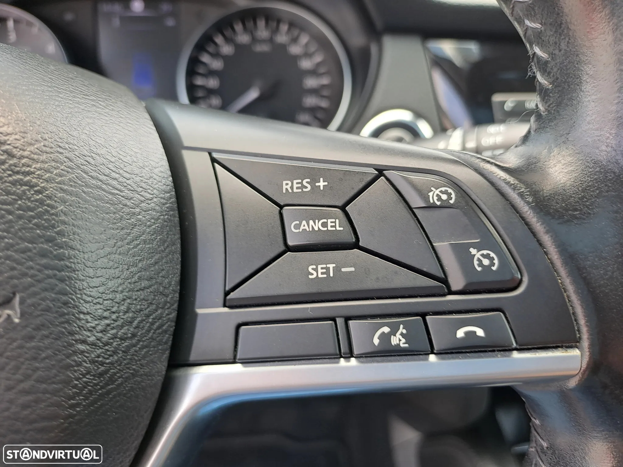 Nissan Qashqai 1.5 dCi N-Connecta 18 - 20