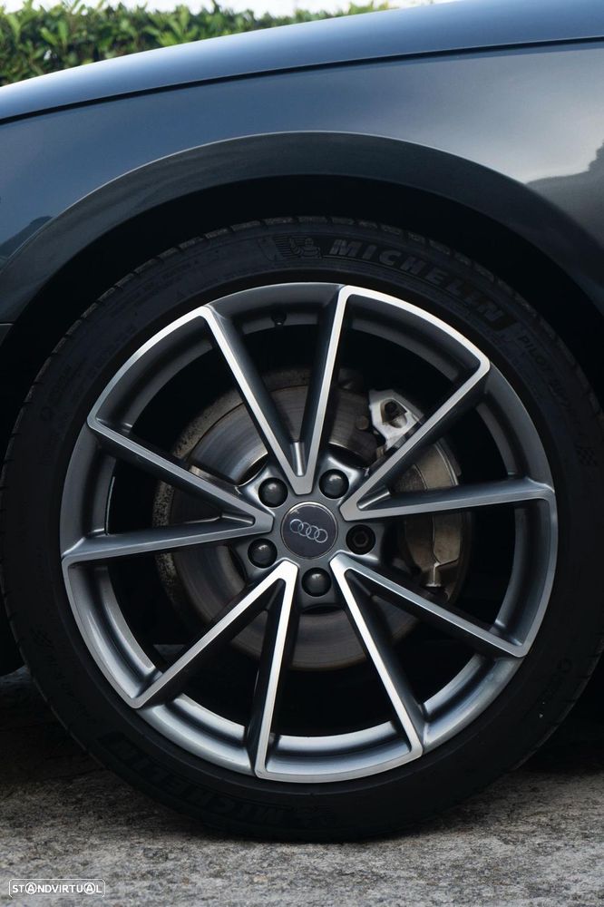 Audi A4 Avant 2.0 TDI S tronic - 19