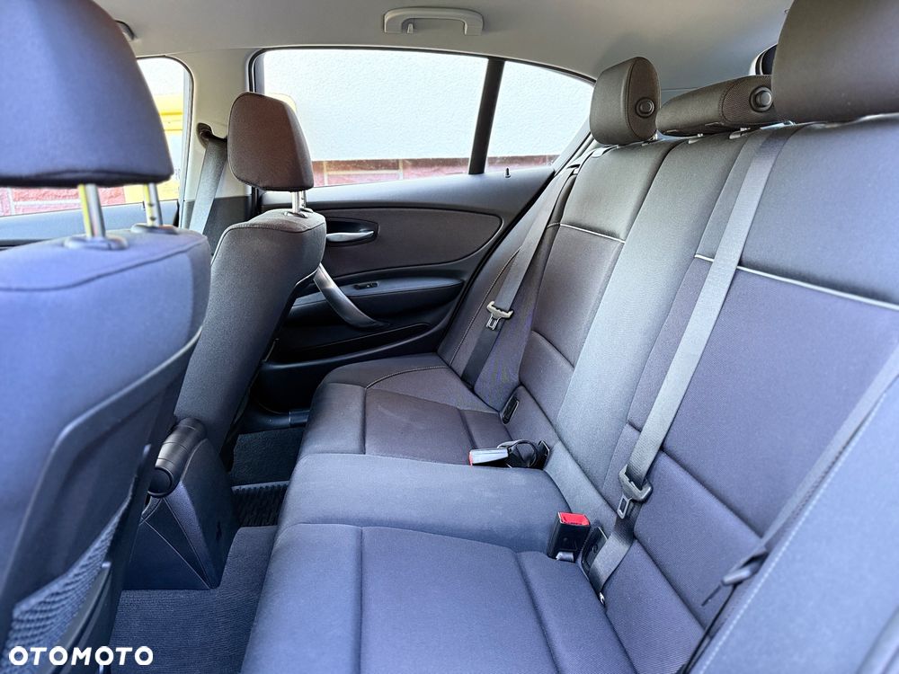 BMW Seria 1 116i - 17