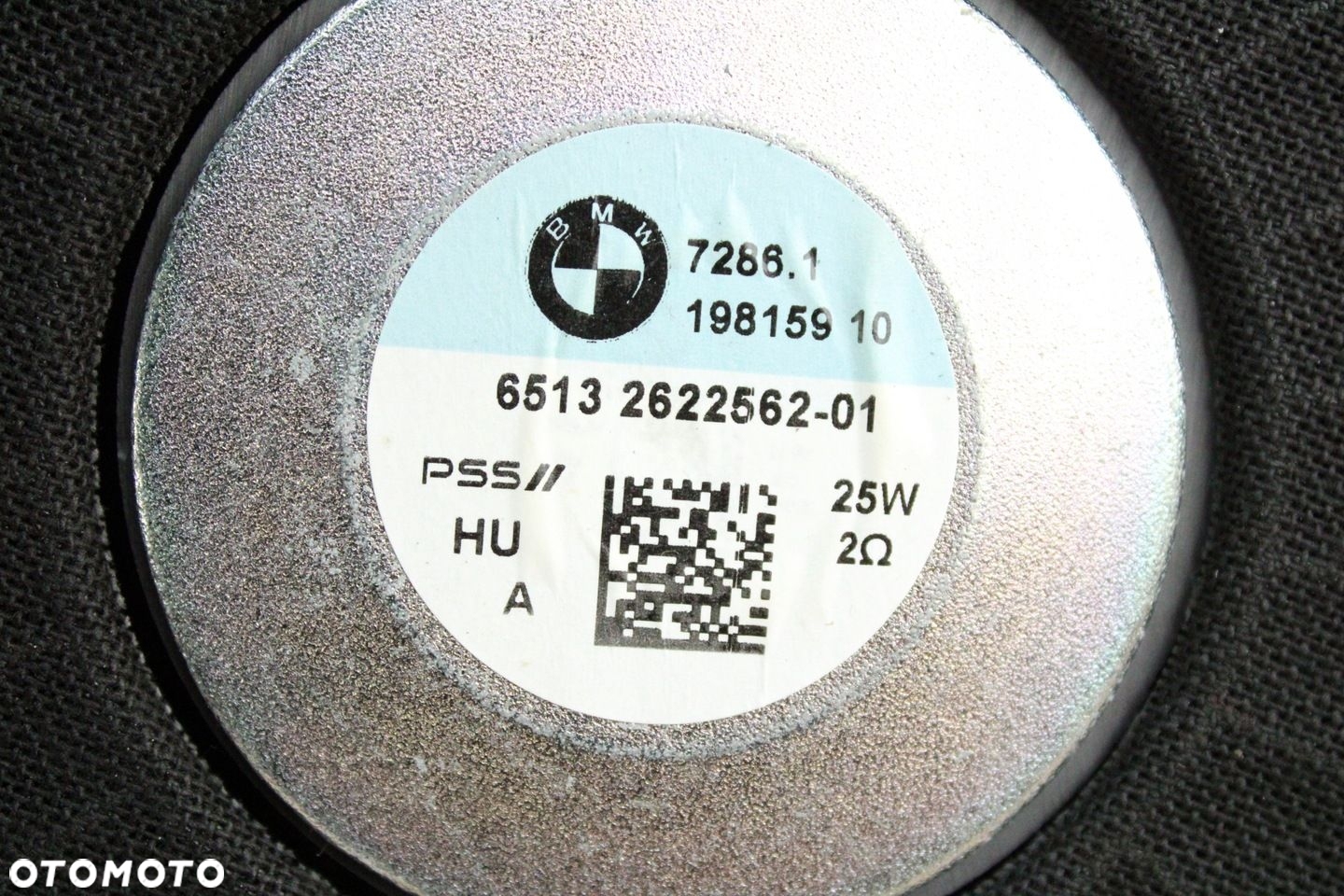ORYGINALNY GŁOŚNIK NISKOTONOWY SUBWOOFER PRAWY BMW G26 G20 2622562 17km - 4
