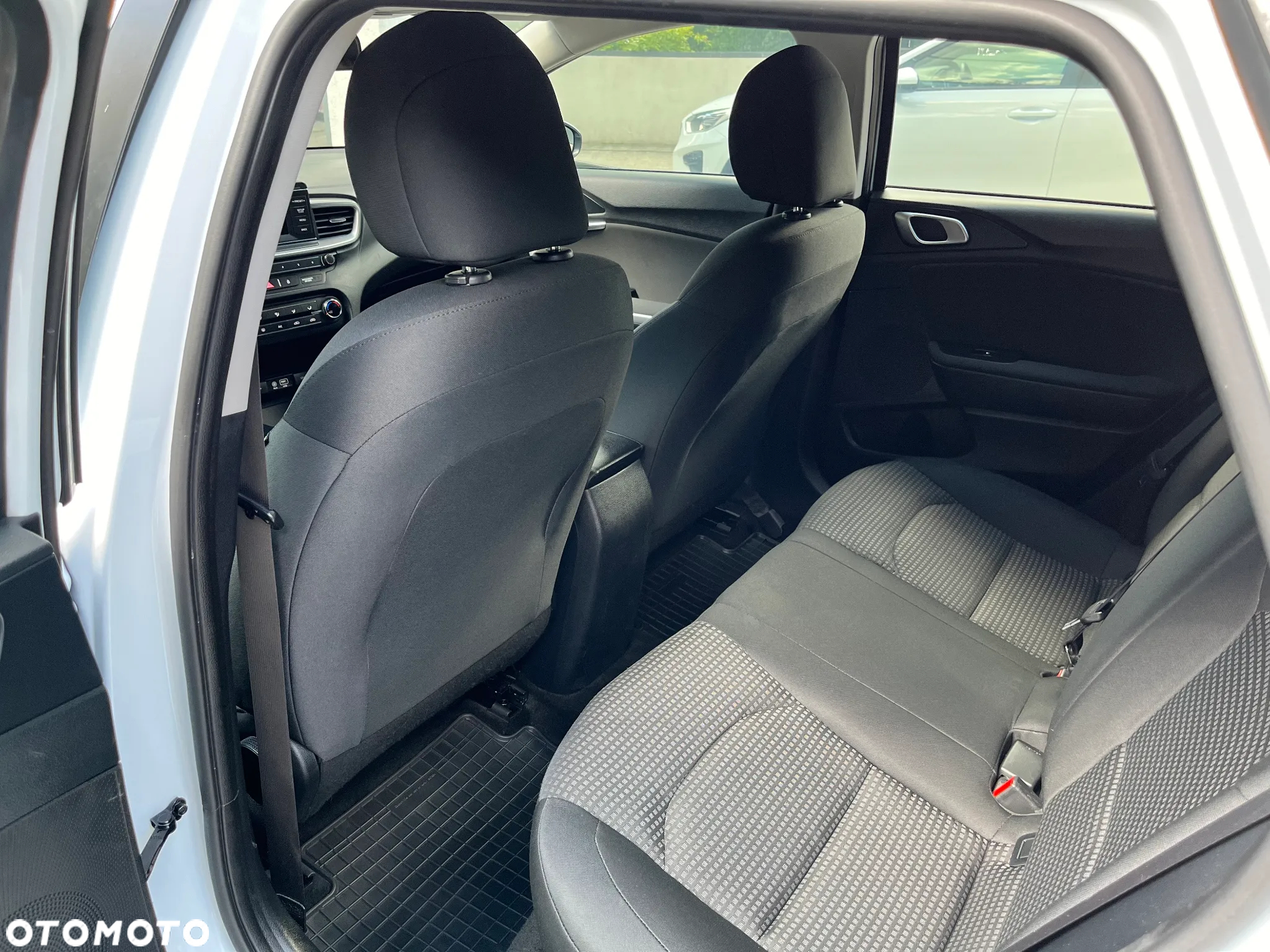 Kia Ceed 1.6 CRDi SCR S - 16