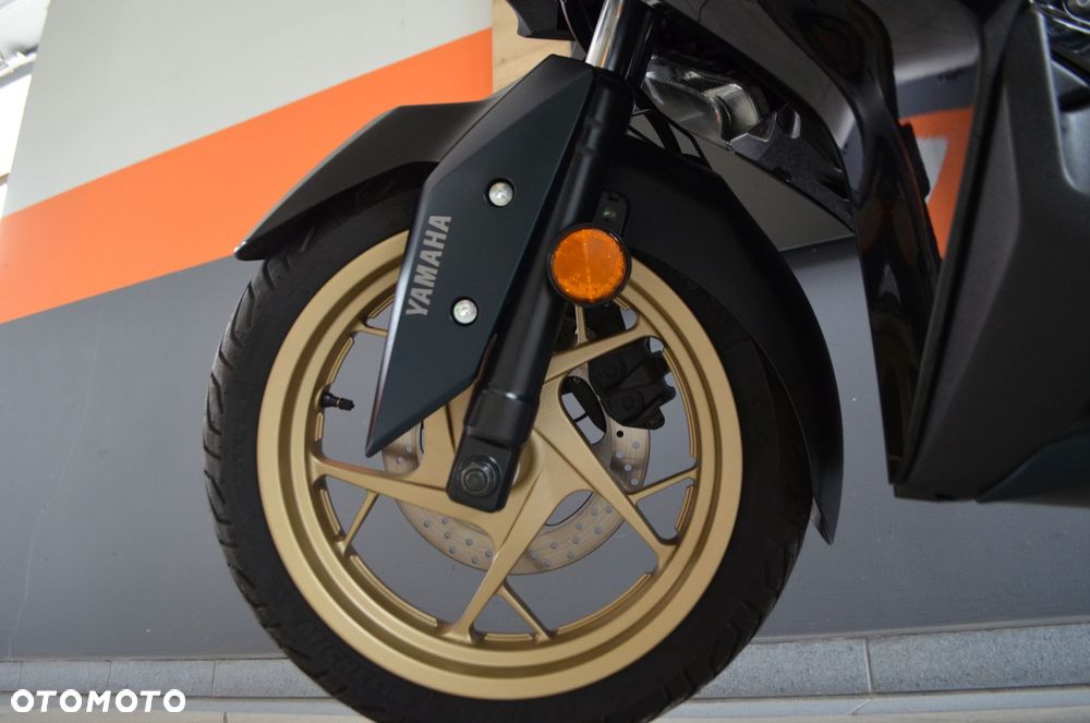 Yamaha X-max - 27