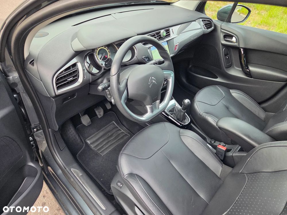 Citroën C3 Pure Tech (VTi) 82 Exclusive - 18