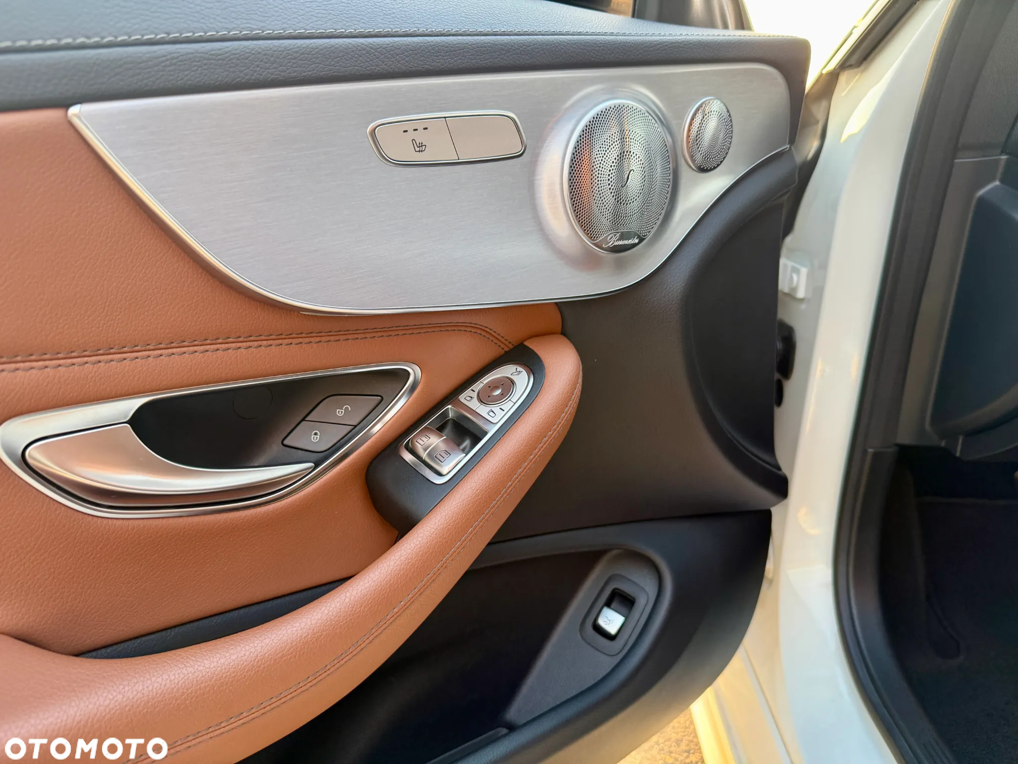 Mercedes-Benz Klasa C 300 9G-TRONIC - 21