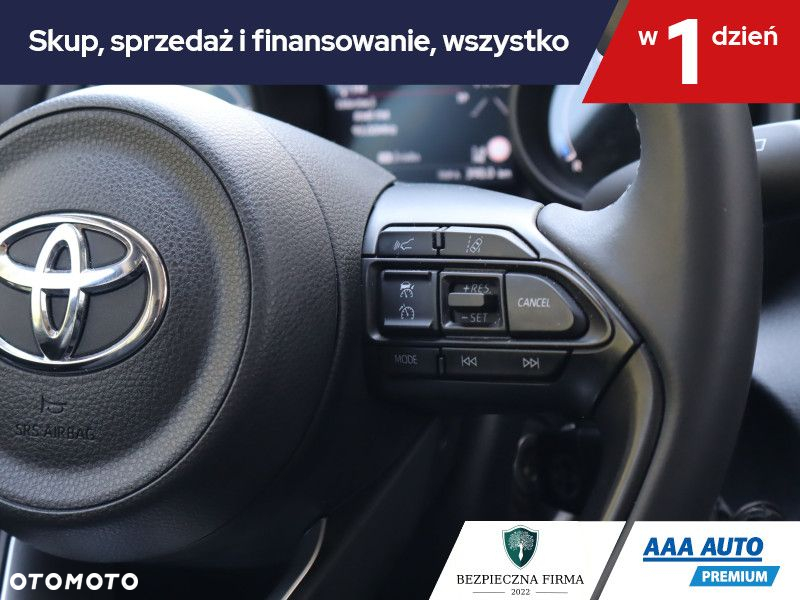 Toyota Yaris Cross - 18