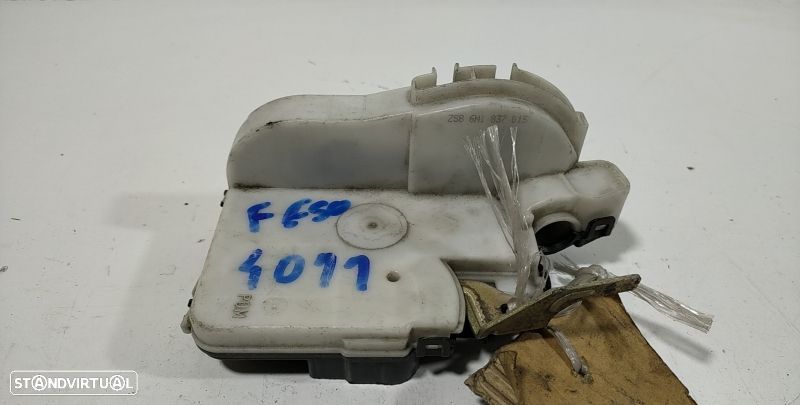 Fecho Porta  Fte Esq Volkswagen Polo (6N1) - 1