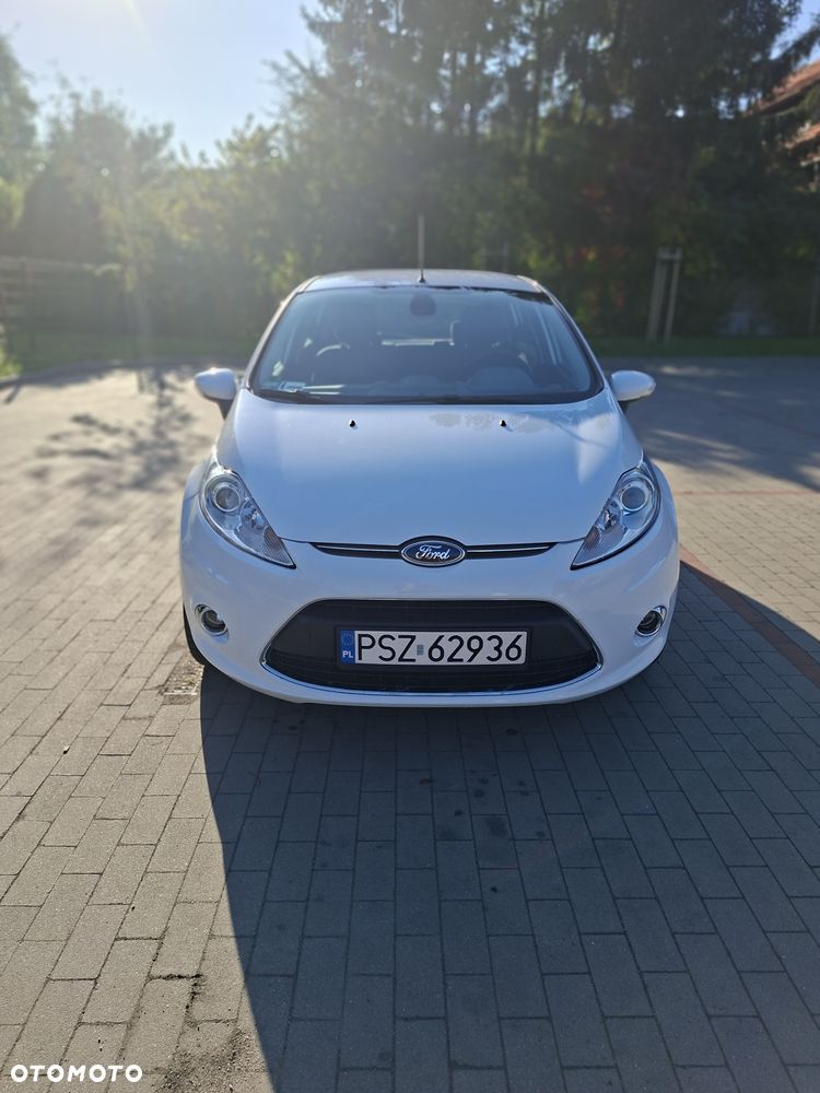 Ford Fiesta 2010 photo 4