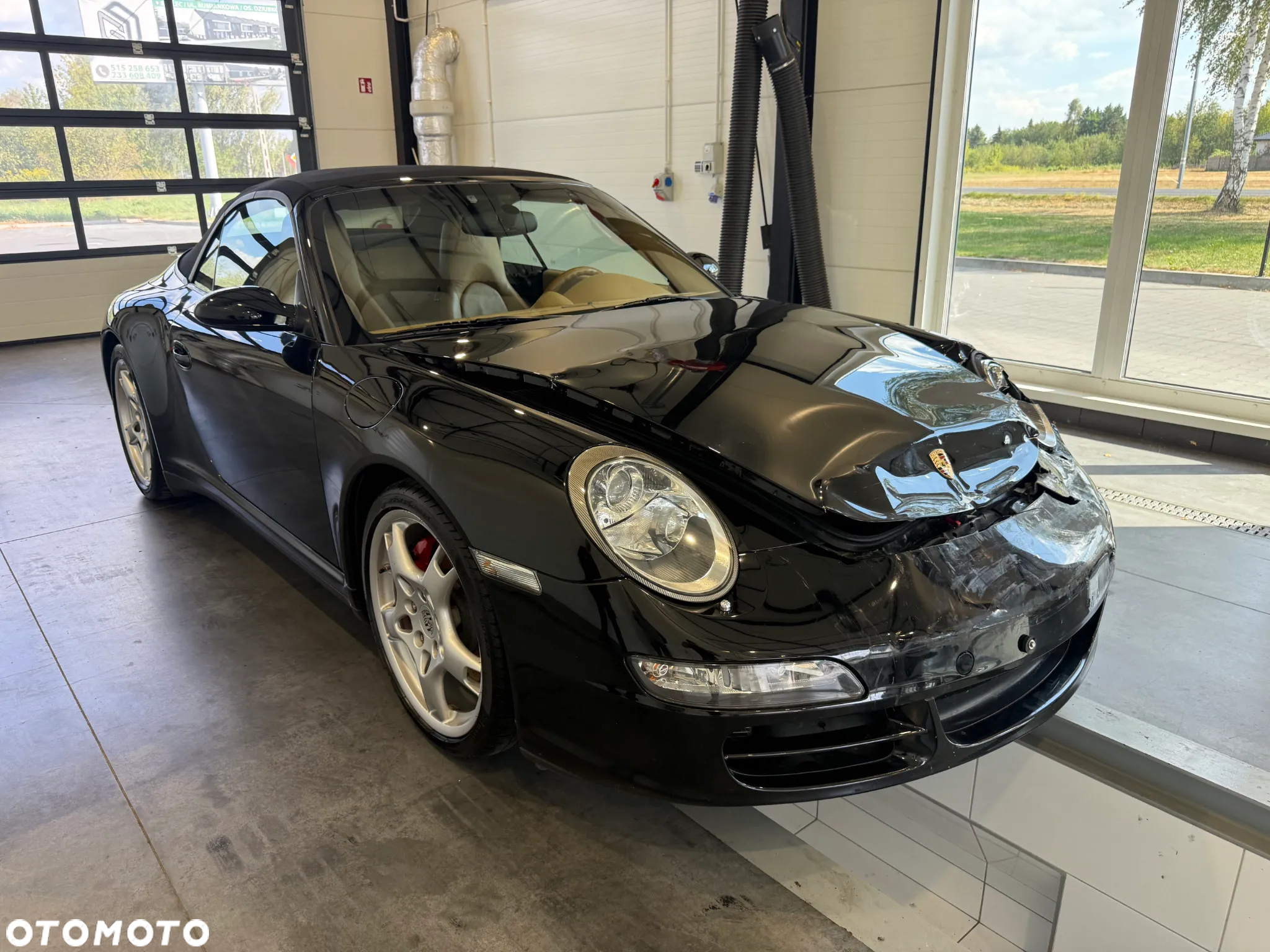 Porsche 911 Carrera 4 S Cabriolet - 10