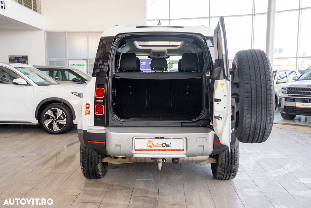 Land Rover Defender 110 3.0D 300 MHEV Hard Top SE - 10