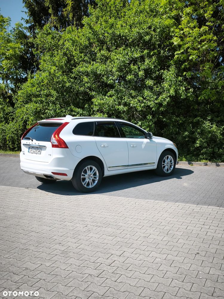 Volvo XC 60 T5 Geartronic Kinetic - 4