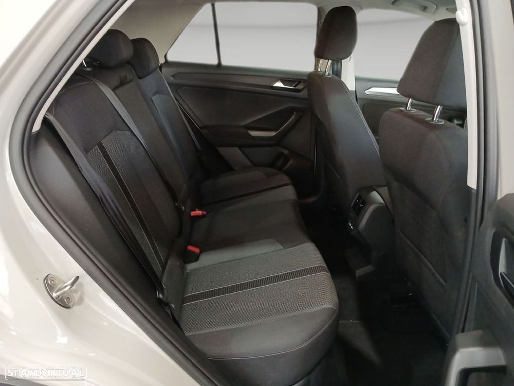 VW T-Roc 1.5 TSI Life DSG - 23