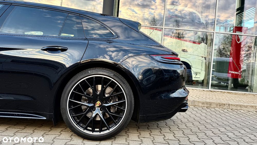 Porsche Panamera 4 GPF - 34