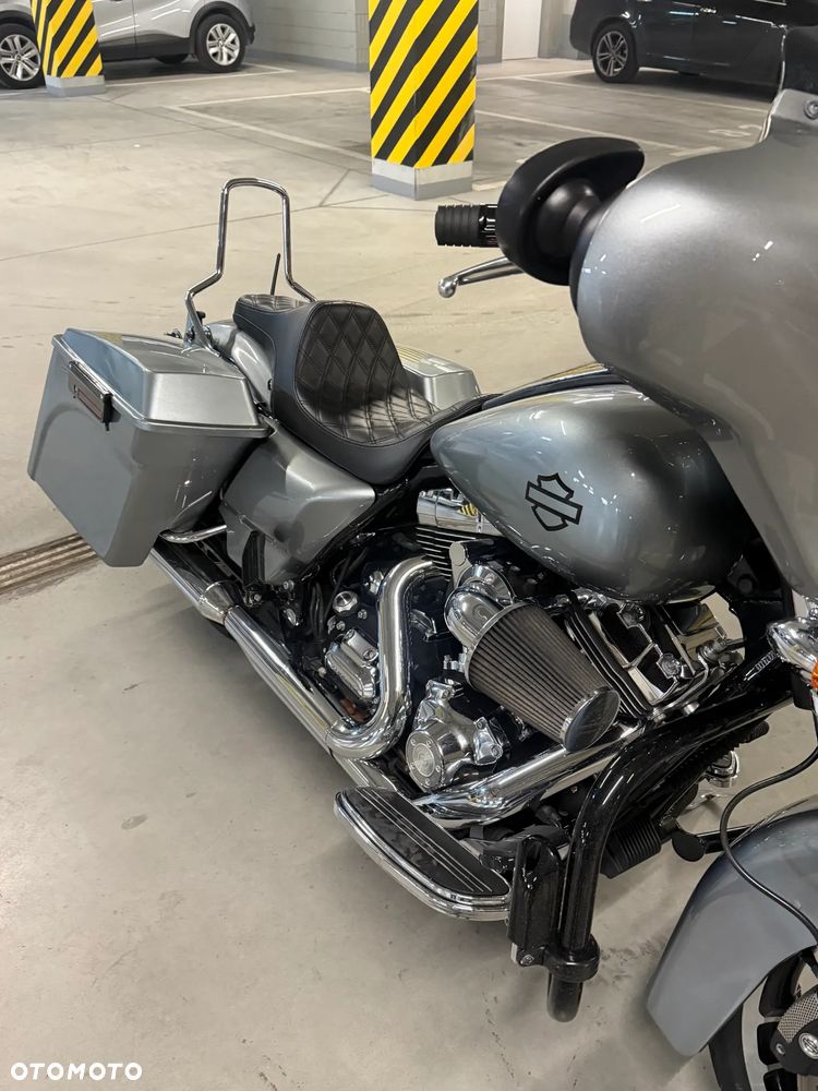 Harley-Davidson Touring Street Glide - 6