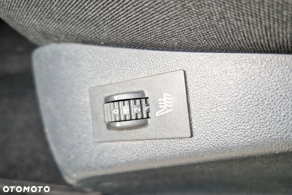 Peugeot 2008 - 11