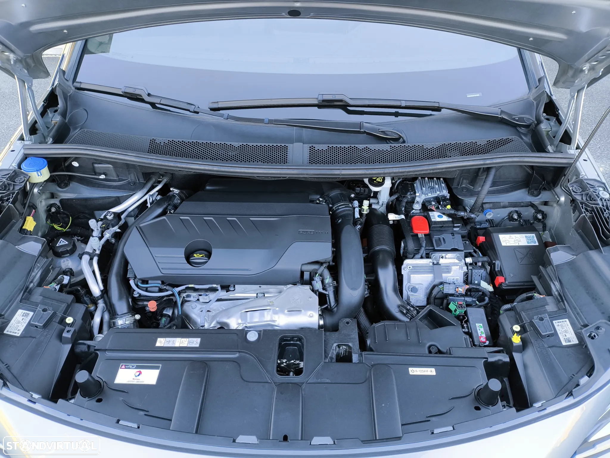 Peugeot 3008 1.6 Hybrid Allure Pack e-EAT8 - 34