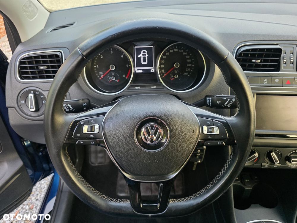 Volkswagen Polo 1.4 TDI Blue Motion Technology Lounge - 25