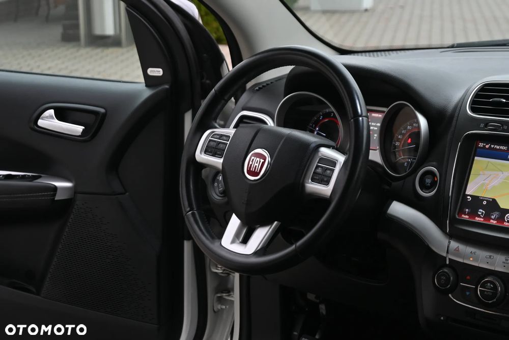 Fiat Freemont 2.0 Multijet 16V DPF Automatik Allrad Black Code - 23