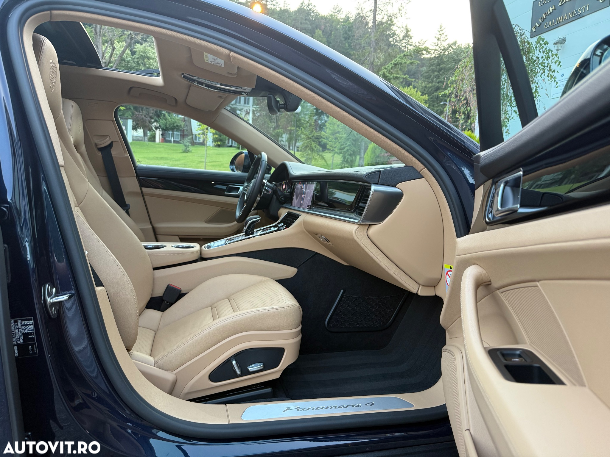 Porsche Panamera 4 Sport Turismo - 17