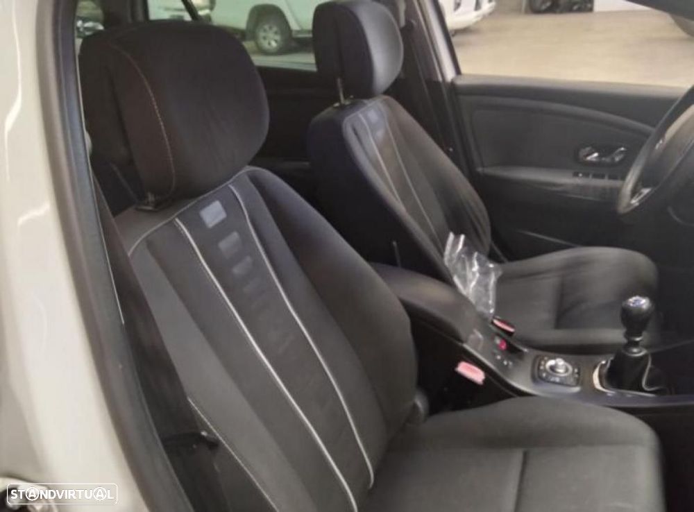 Renault Mégane Sport Tourer - 5
