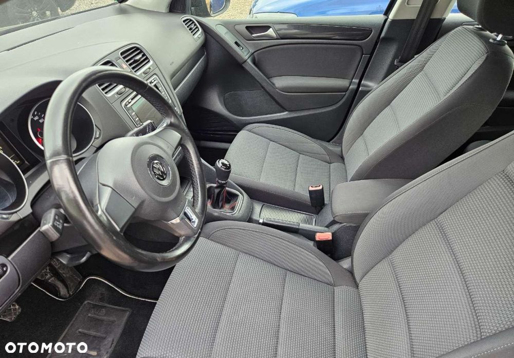 Volkswagen Golf - 20
