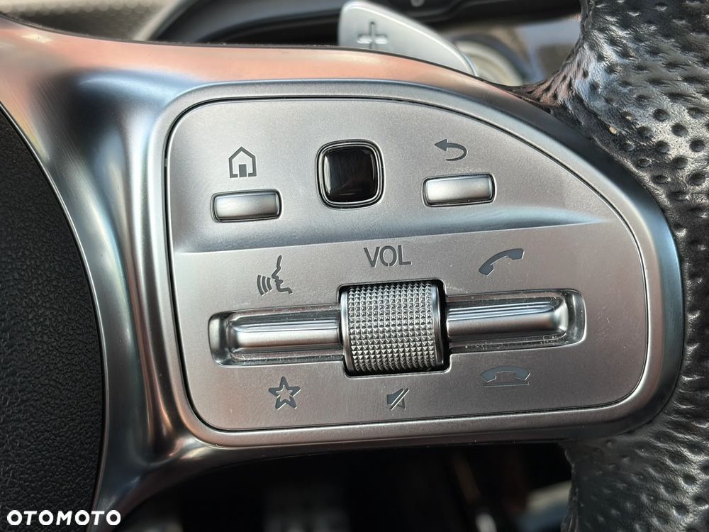 Mercedes-Benz CLA 250 4-Matic Edition 1 7G-DCT - 17