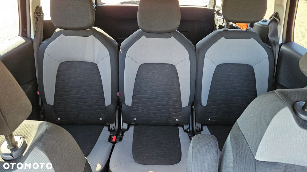 Citroën C4 Picasso - 23