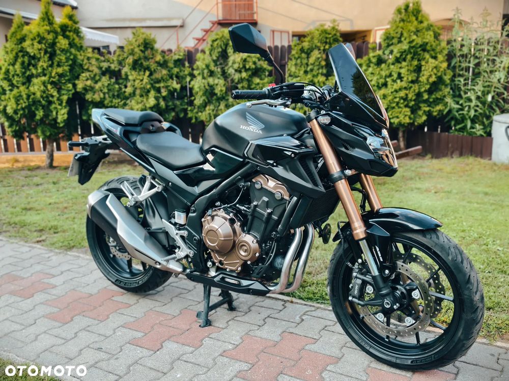 Honda CB - 1