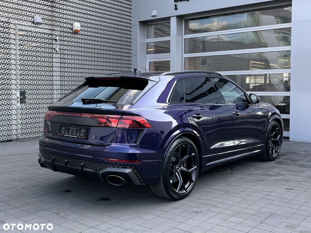 Audi RS Q8 - 10