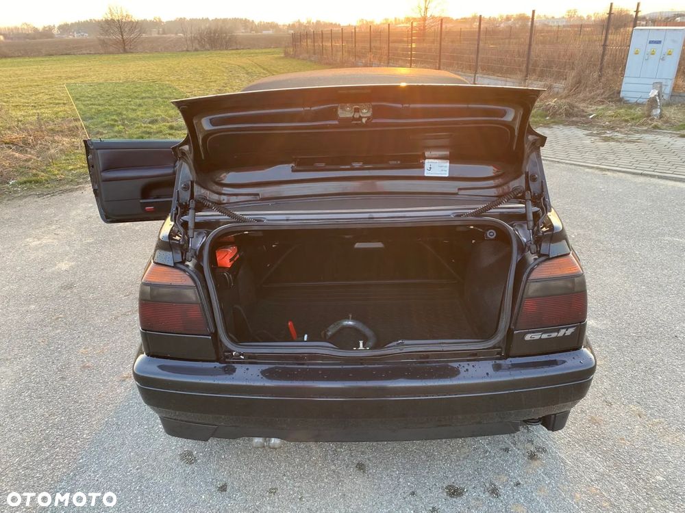 Volkswagen Golf - 18