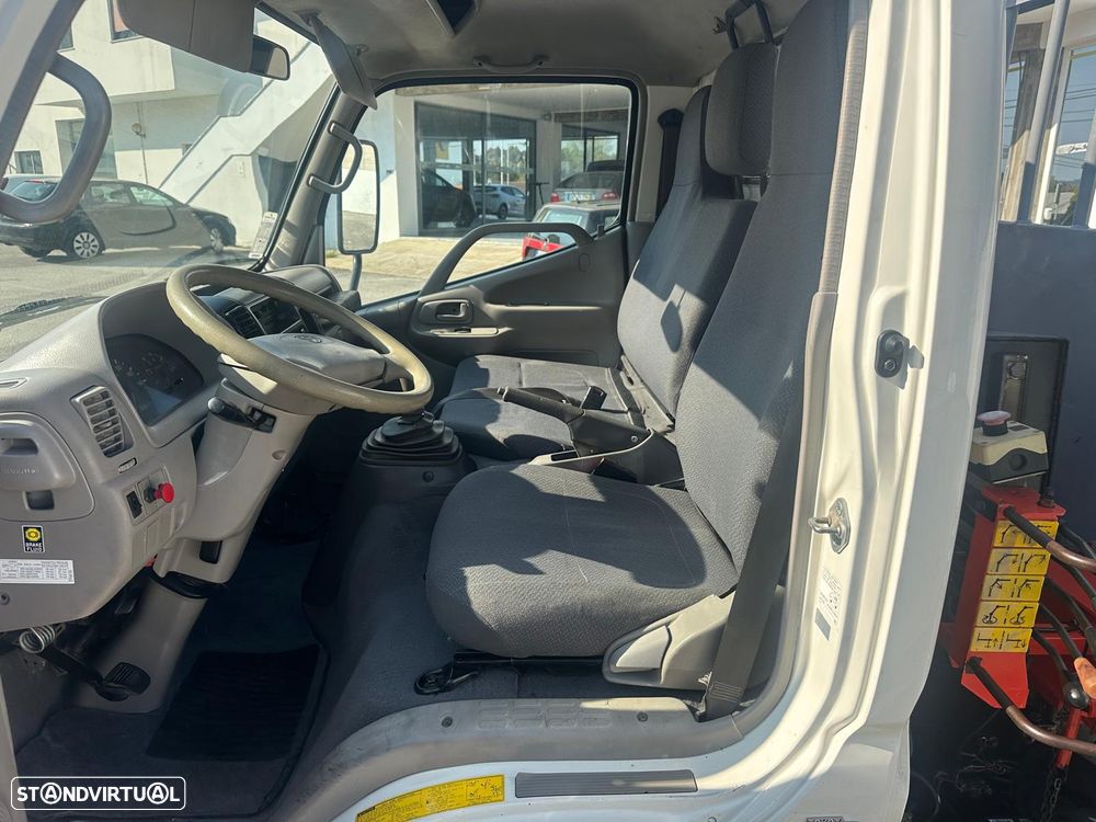 Toyota DYNA (KDY250)-SD - 13