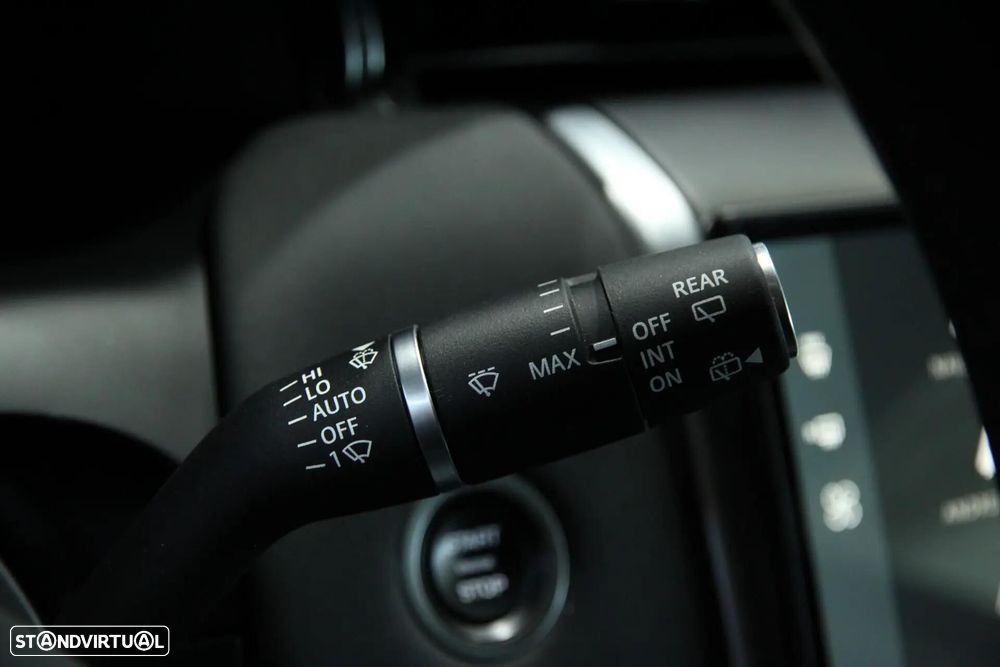 Land Rover Discovery Sport 1.5 I3 P300e AWD SE - 16