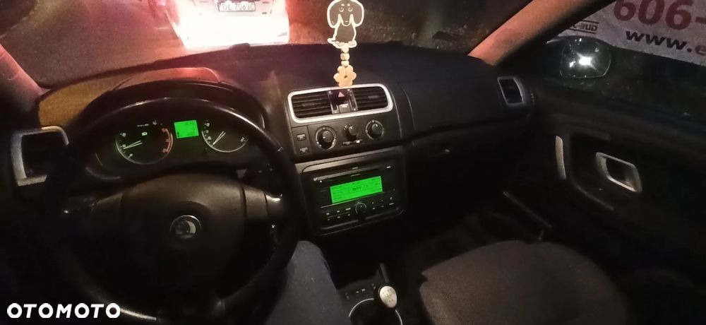 Skoda Fabia 1.4 16V Sport - 11