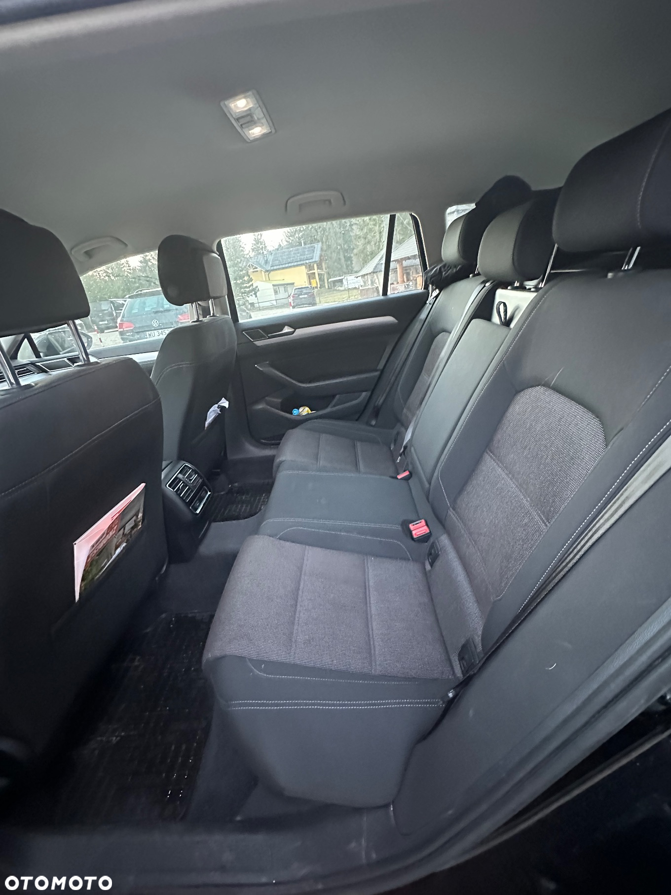 Volkswagen Passat 2.0 TDI BMT Comfortline - 12