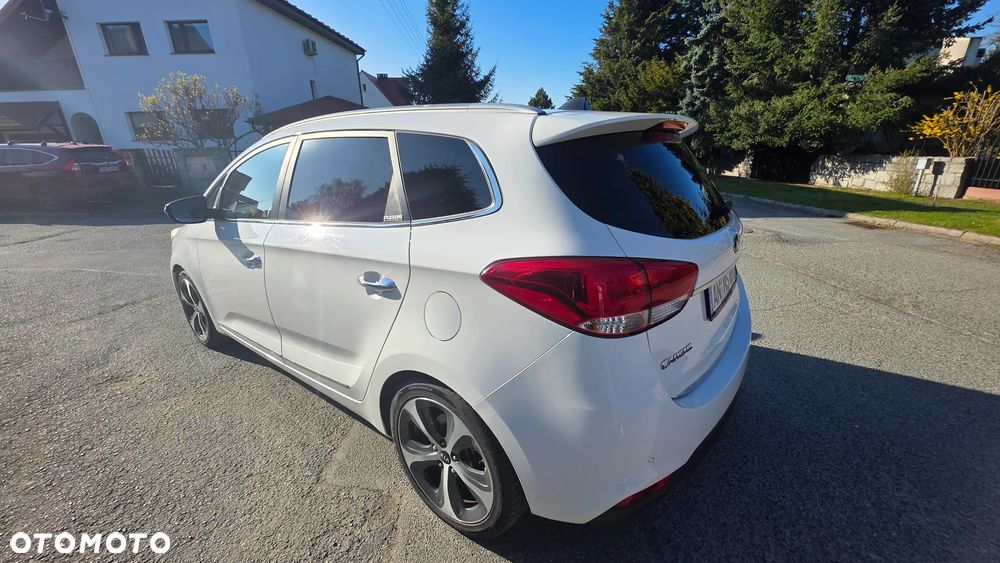 Kia Carens 1.7 CRDi Spirit - 13