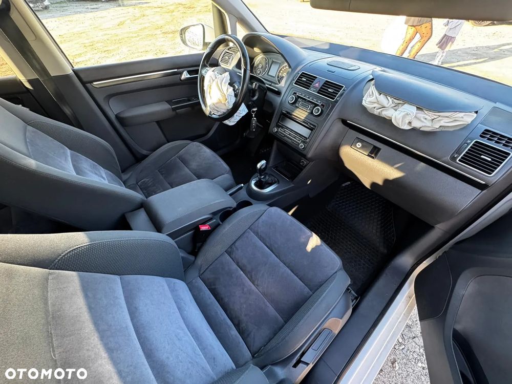 Volkswagen Touran 1.4 TSI DSG Comfortline - 17